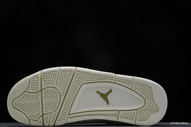 Gold Jordan Metallic AQ9129-170 Retro 4 0918